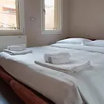 Rizzoli Panoramic Rooftop Apartment Bologna