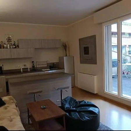 Rizzoli Panoramic Rooftop Lägenhet *