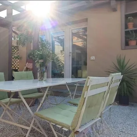 Rizzoli Panoramic Rooftop Διαμέρισμα