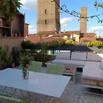 Rizzoli Panoramic Rooftop Apartment Bologna