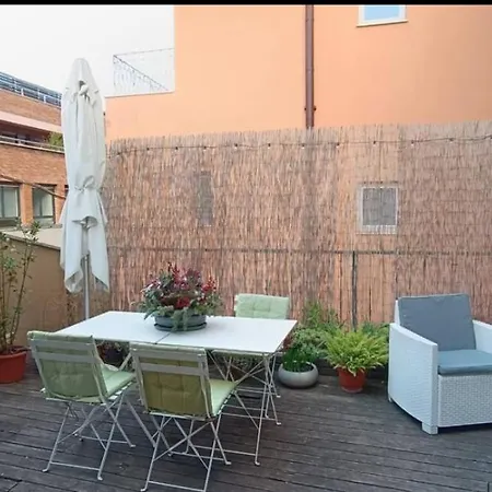 Rizzoli Panoramic Rooftop בולוניה