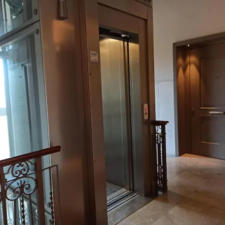 Lejlighed Rizzoli Panoramic Rooftop *